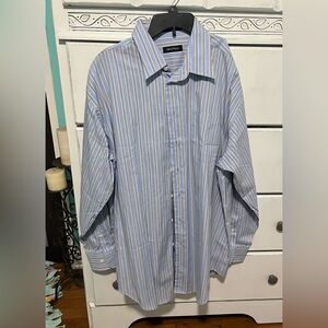 Men’s Nautica dress shirt size 17 1/2, 34/35
